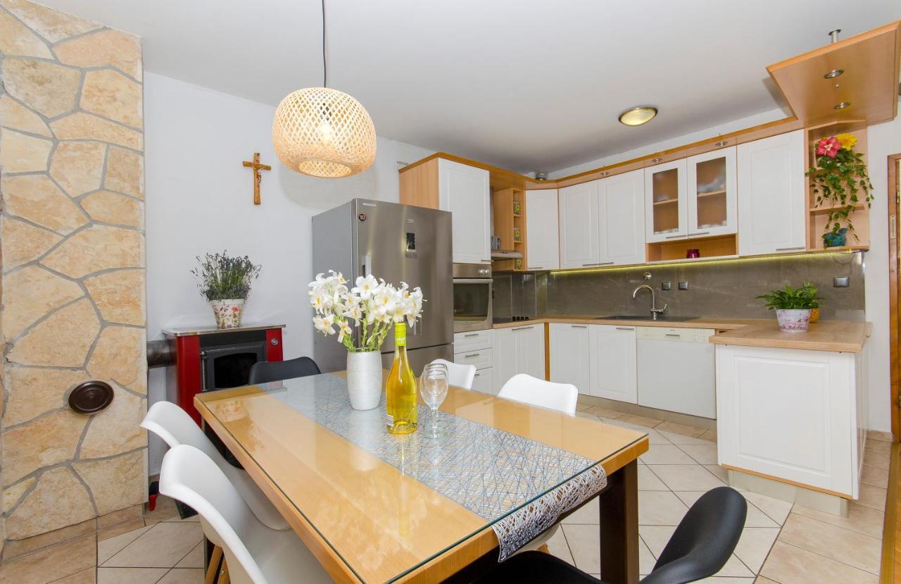 Fima Centar Stobrec Apartment Split Exterior foto